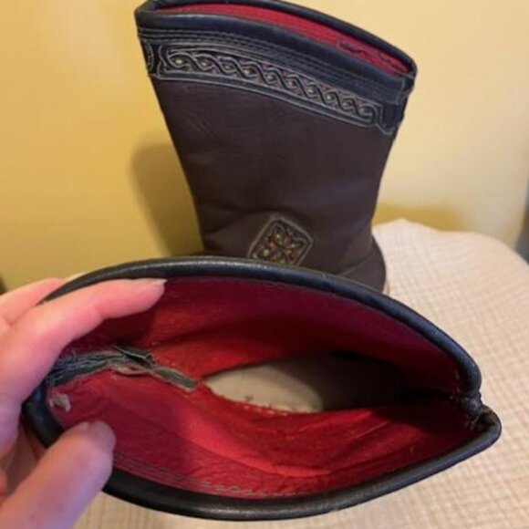 Unisex Mongolian style boots with embroidered ornaments - Picture 7 of 8